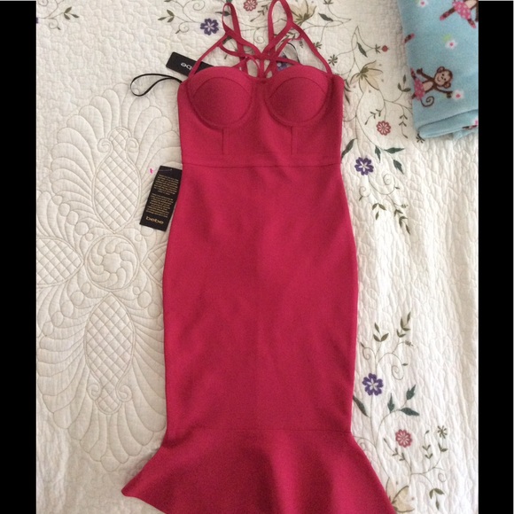 bebe Dresses & Skirts - Bebe bandage midi dress